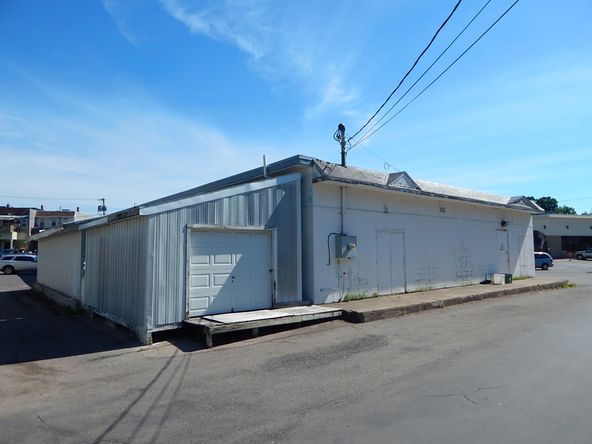 6006 New Hartford St, Wolcott, NY 14590
